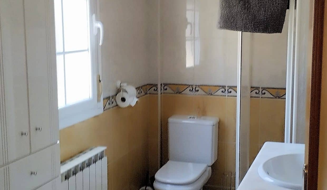 Baño Amarillo